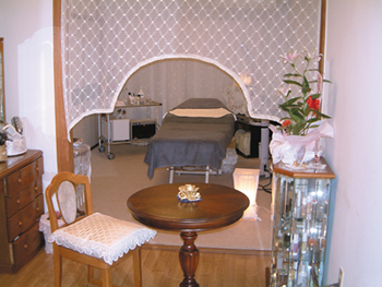 ���~���X�@��X�،����T�����@���������i�A���W���j�ʐ^