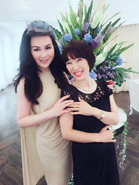 ���f������ƂQ�V���b�g�@�ʐ^